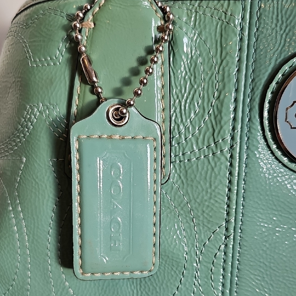 Coach 2011 F15658 Signature Stitched Patent Leather Framed Carryall Mint Green - Picture 4 of 13